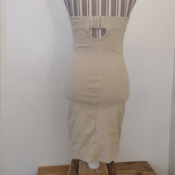 Victoria's Secret Vintage Nude Strapless Underwire Bra Slip Shapewear Size 36B - Picture 10 of 12